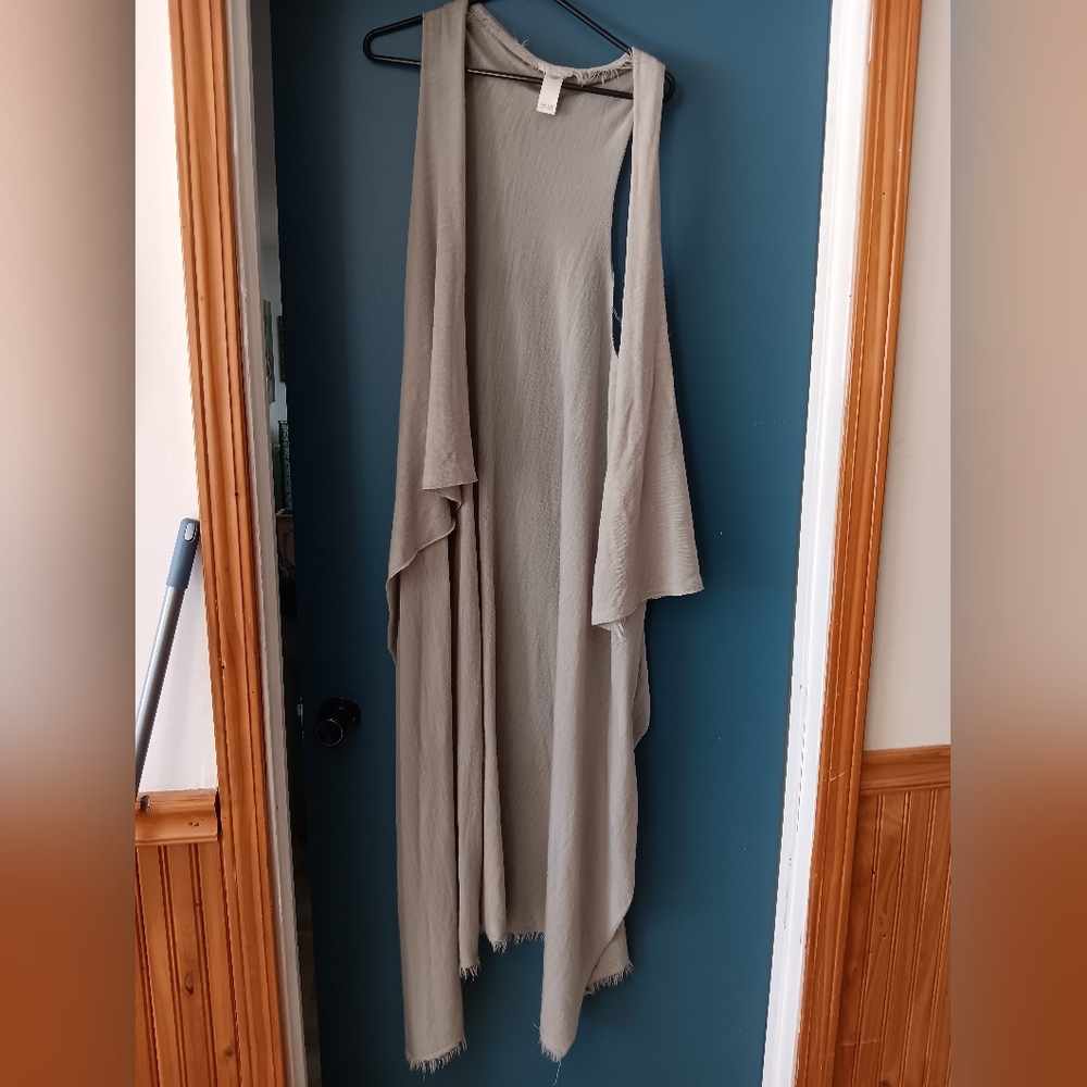 Beige Sleeveless Drape Cardigan